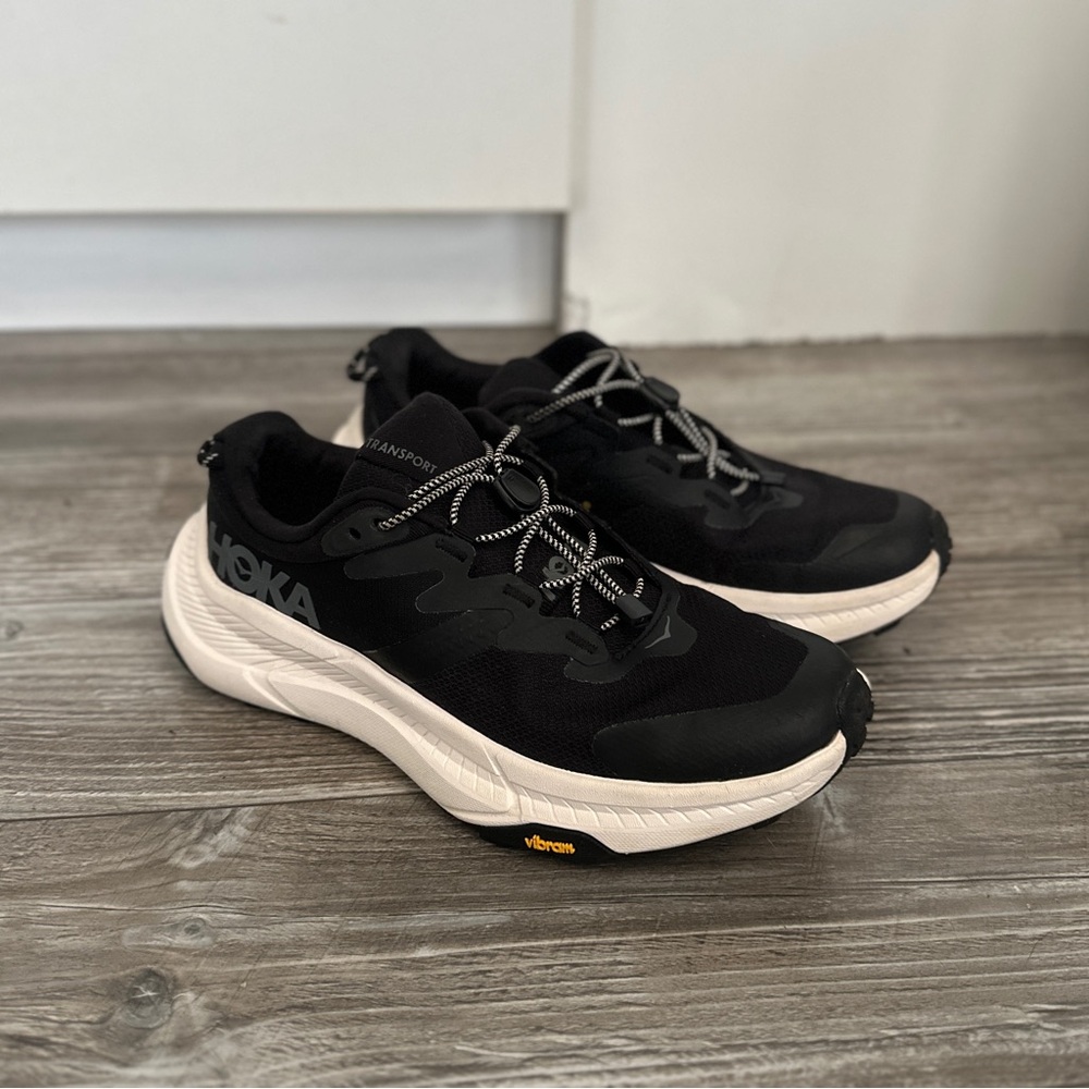 Hoka Transport - size 6 (LIKE NEW)